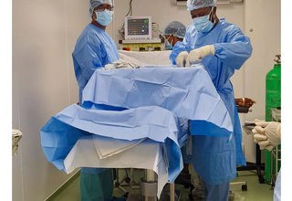 Urgences obstétricales dans un hospitainer