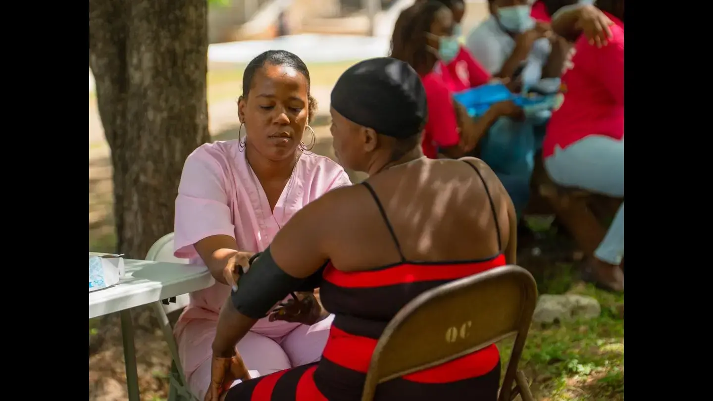 Des services de santé sexuelle et reproductive aux femmes haïtiennes à l’occasion de la journée internationale des sage-femmes 